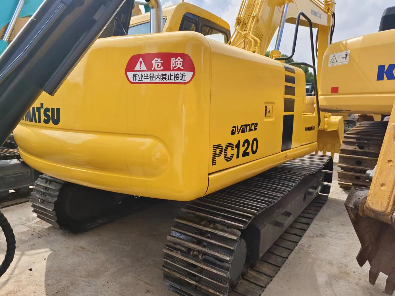 KOMATSU PC120-6 - حفارات زحافة: صور 3 KOMATSU PC120-6 - حفارات زحافة: صور 3