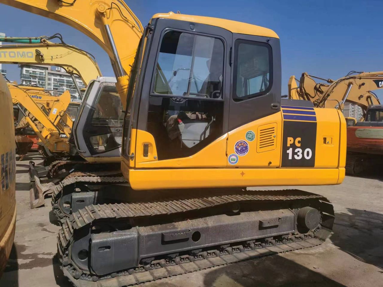 KOMATSU PC130-7 - حفارات زحافة: صور 2 KOMATSU PC130-7 - حفارات زحافة: صور 2