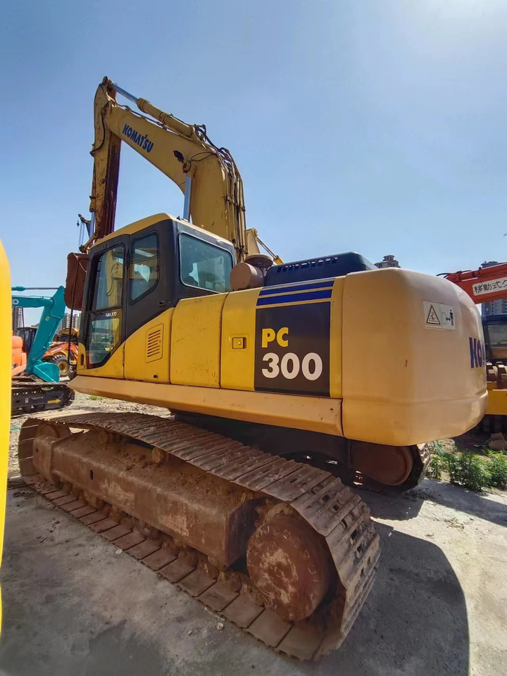 KOMATSU PC300-7 - حفارات زحافة: صور 4 KOMATSU PC300-7 - حفارات زحافة: صور 4