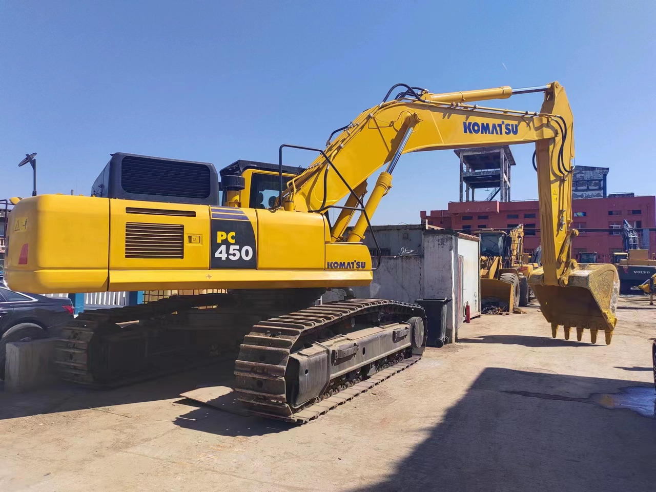 KOMATSU PC450-8 - حفارات زحافة: صور 1 KOMATSU PC450-8 - حفارات زحافة: صور 1