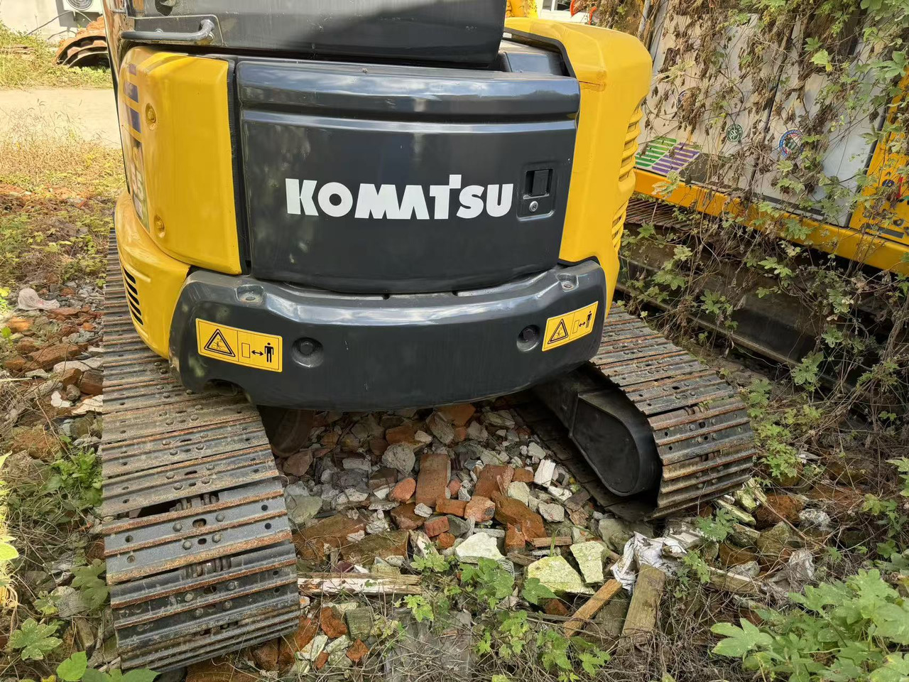 KOMATSU PC55MR - حفارة مصغرة: صور 5 KOMATSU PC55MR - حفارة مصغرة: صور 5