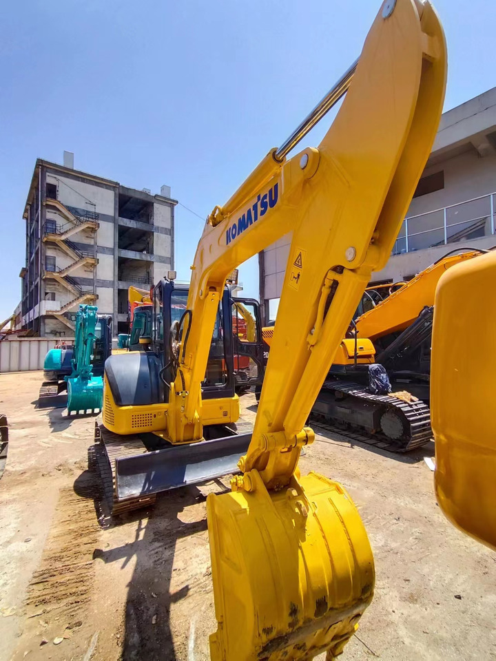 KOMATSU PC55MR - حفارة مصغرة: صور 5 KOMATSU PC55MR - حفارة مصغرة: صور 5