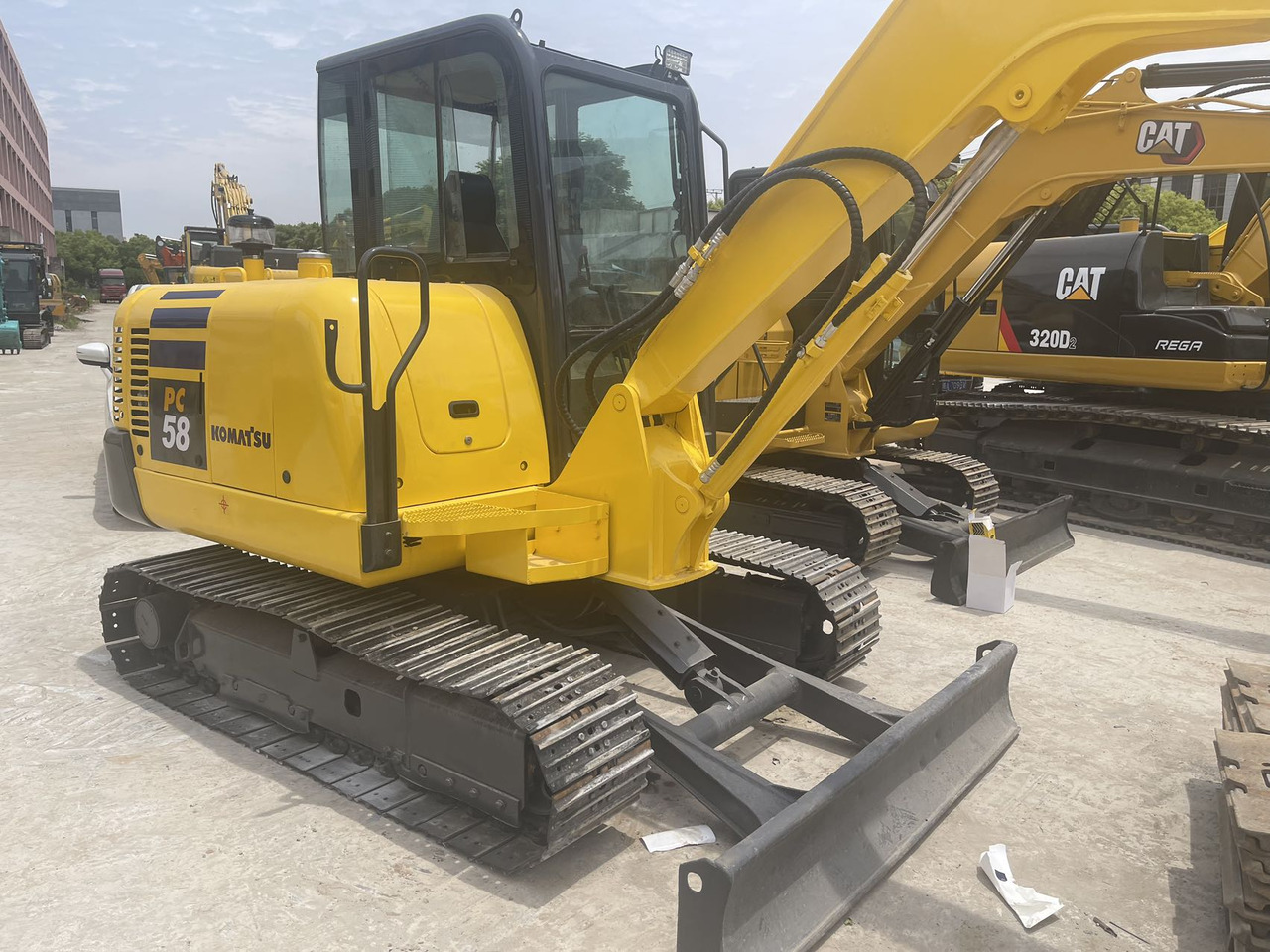 KOMATSU PC58 - حفارة مصغرة: صور 5 KOMATSU PC58 - حفارة مصغرة: صور 5