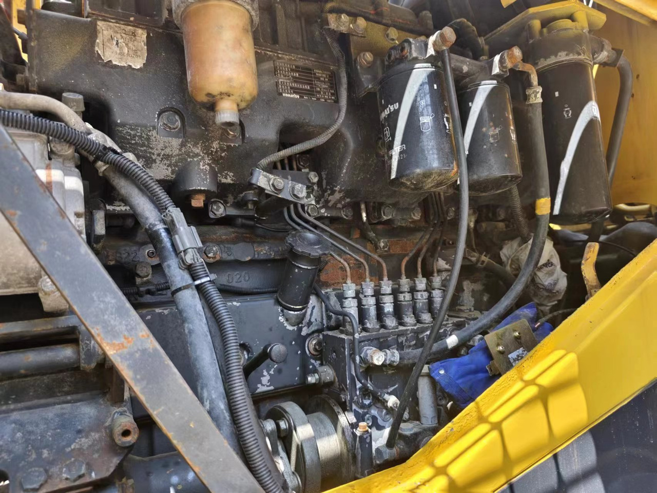 KOMATSU WA470-3 - اللودر بعجل: صور 4 KOMATSU WA470-3 - اللودر بعجل: صور 4