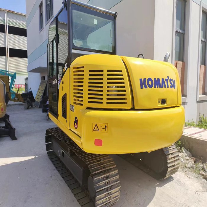 KOMATSU pc70-8 - حفارات زحافة: صور 4 KOMATSU pc70-8 - حفارات زحافة: صور 4