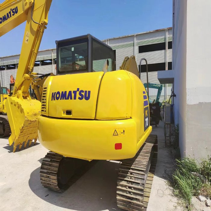 KOMATSU pc70-8 - حفارات زحافة: صور 2 KOMATSU pc70-8 - حفارات زحافة: صور 2