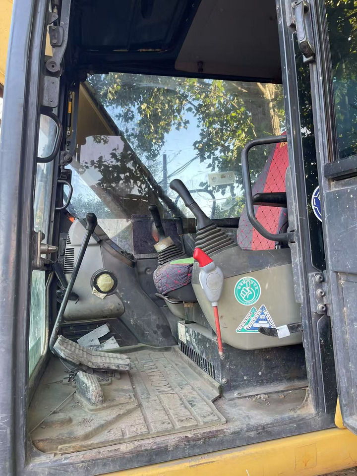 KOMATSU pc70-8 - حفارة مصغرة: صور 4 KOMATSU pc70-8 - حفارة مصغرة: صور 4