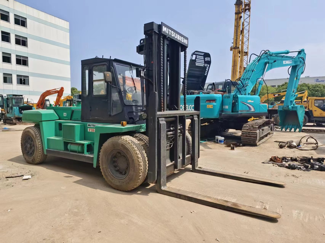MITSUBISHI FD160 - رافعة شوكية ديزل: صور 1 MITSUBISHI FD160 - رافعة شوكية ديزل: صور 1