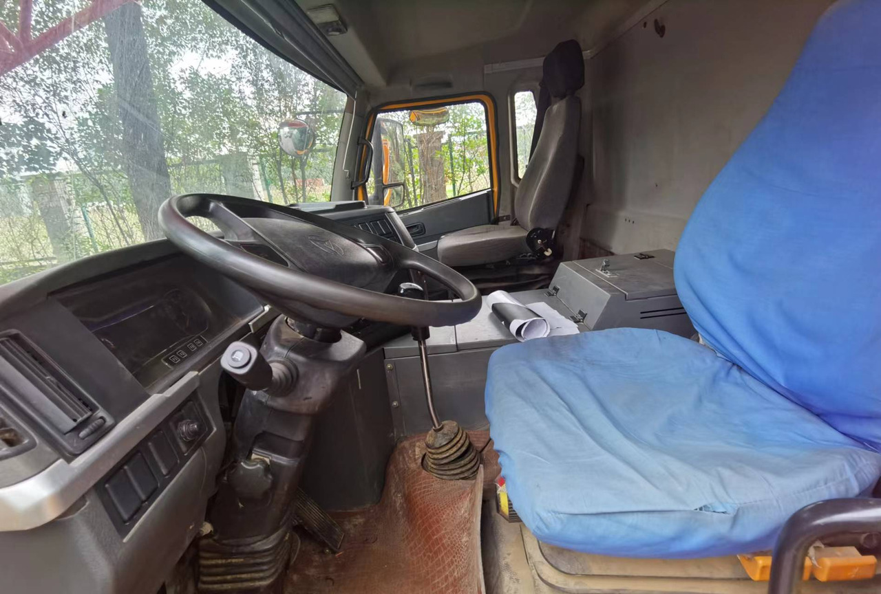 SANY STC800 - موبايل كرين: صور 4 SANY STC800 - موبايل كرين: صور 4