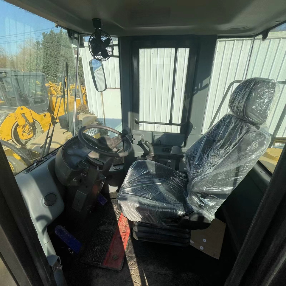 SDLG LG956L - اللودر بعجل: صور 5 SDLG LG956L - اللودر بعجل: صور 5