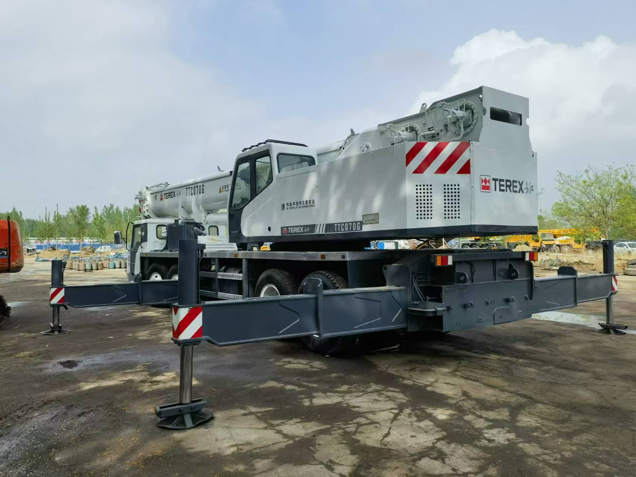 TEREX CHANGJIANG 70Ton - موبايل كرين: صور 2 TEREX CHANGJIANG 70Ton - موبايل كرين: صور 2