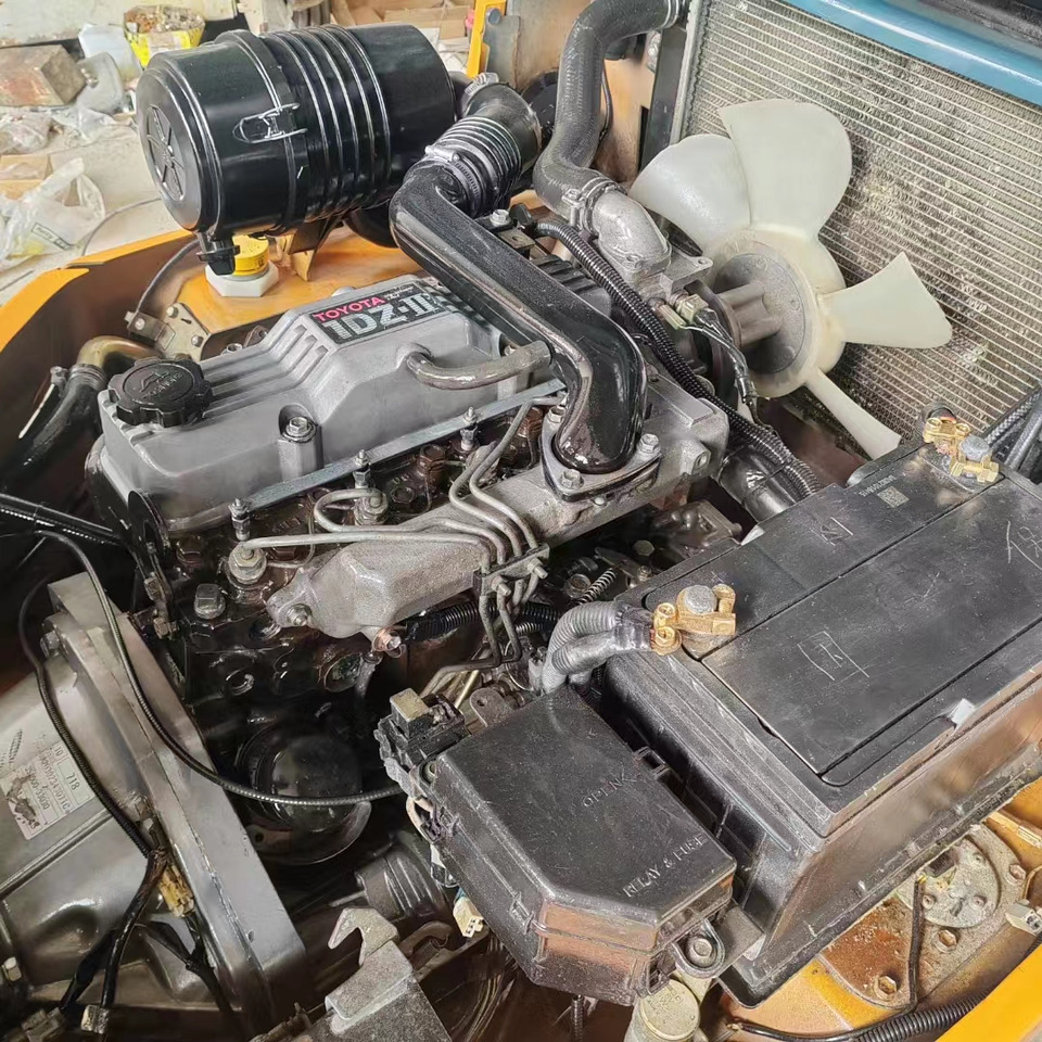 TOYOTA FD30 - رافعة شوكية ديزل: صور 5 TOYOTA FD30 - رافعة شوكية ديزل: صور 5