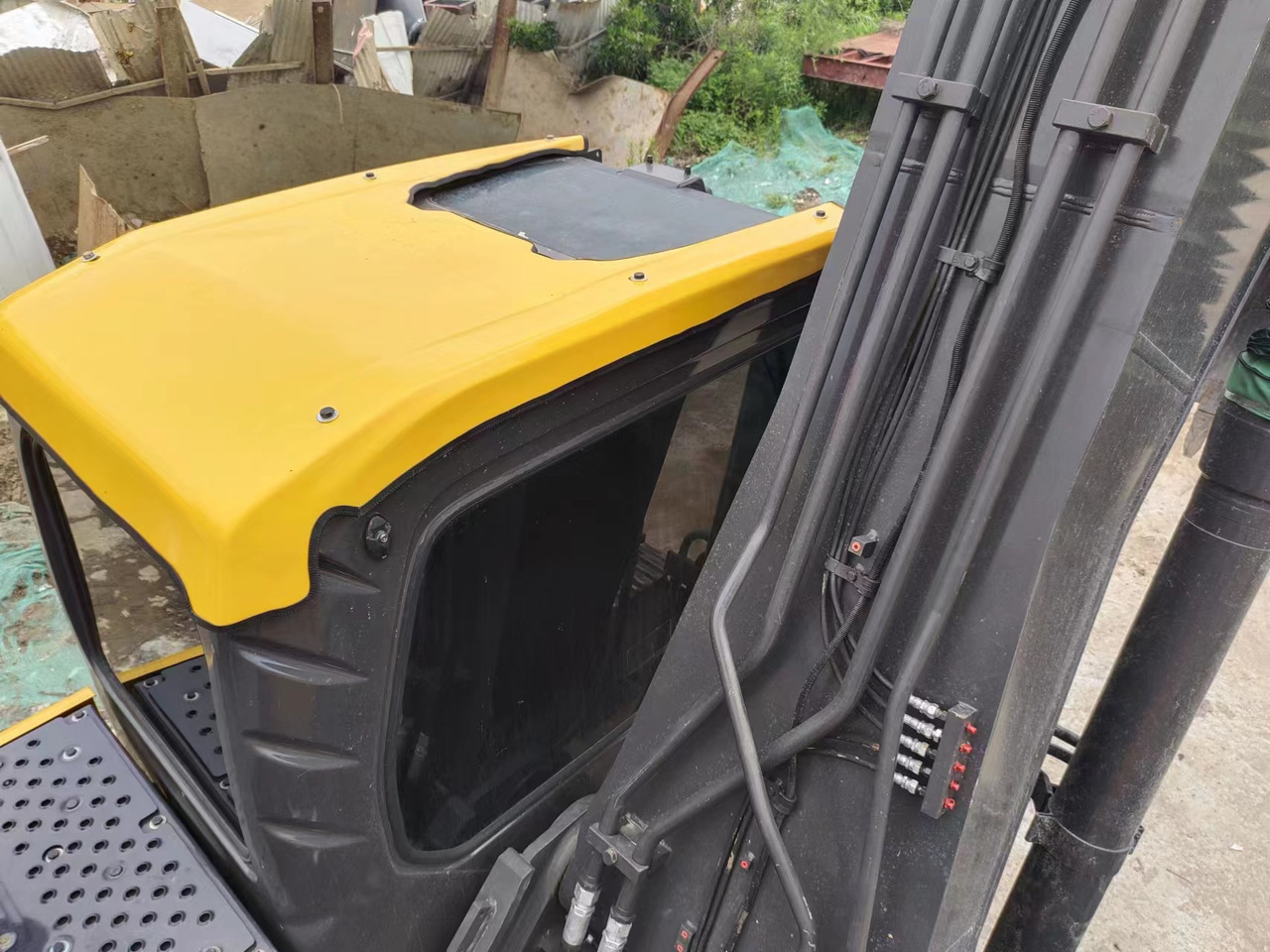 VOLVO EC240 - حفارات زحافة: صور 4 VOLVO EC240 - حفارات زحافة: صور 4