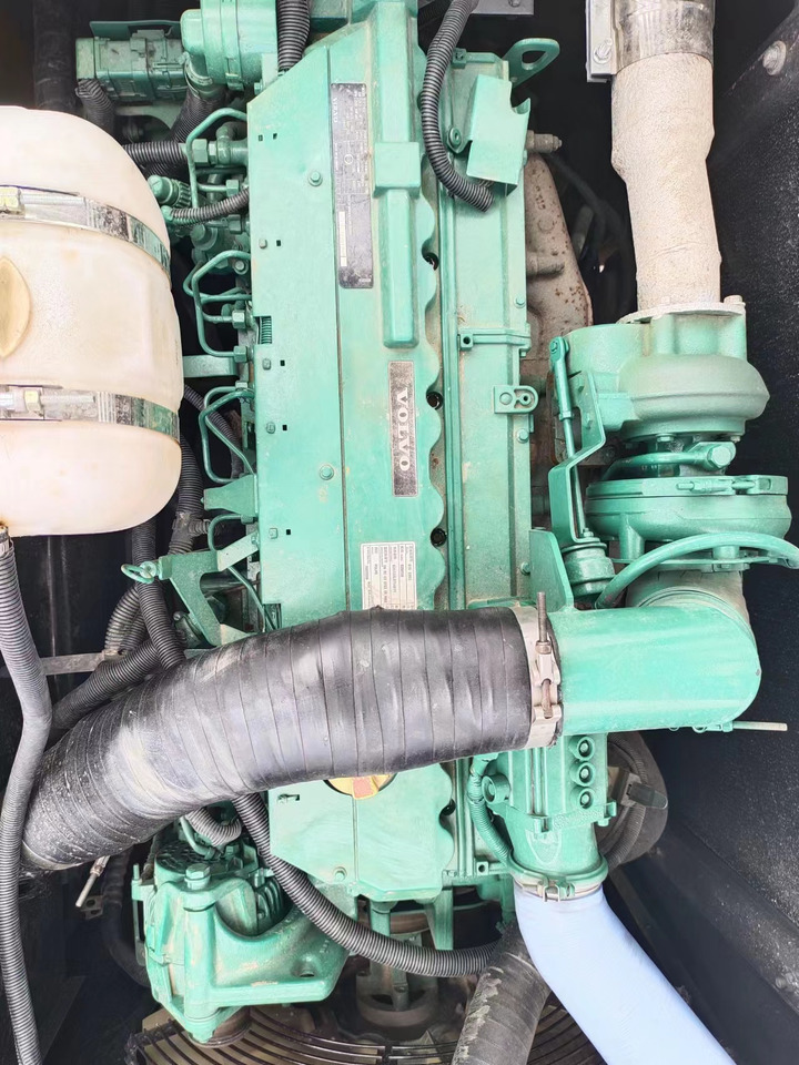 VOLVO EC240 - حفارات زحافة: صور 5 VOLVO EC240 - حفارات زحافة: صور 5