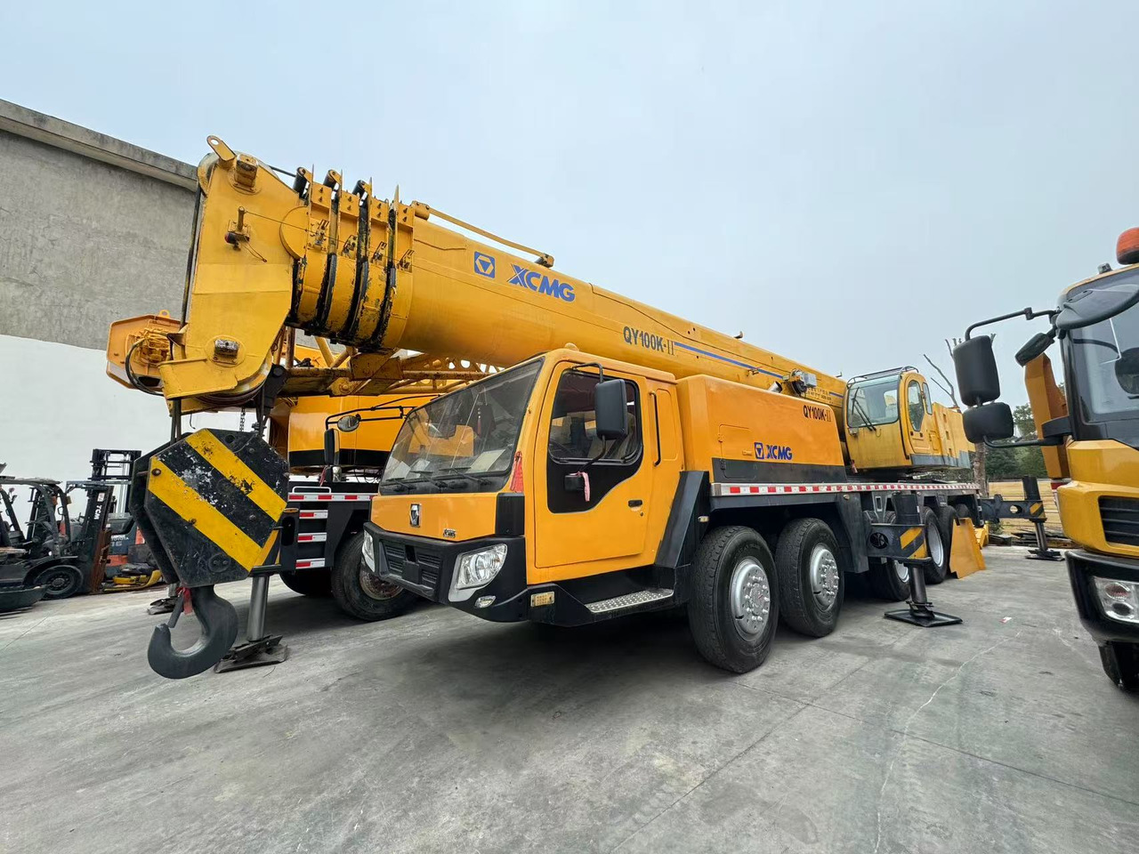 XCMG QY100K 100tons QY100K-2 - موبايل كرين: صور 1 XCMG QY100K 100tons QY100K-2 - موبايل كرين: صور 1