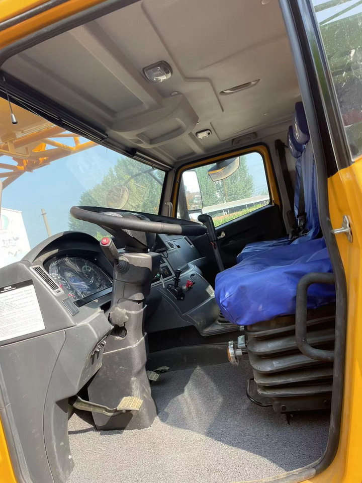 XCMG QY70K - موبايل كرين: صور 5 XCMG QY70K - موبايل كرين: صور 5