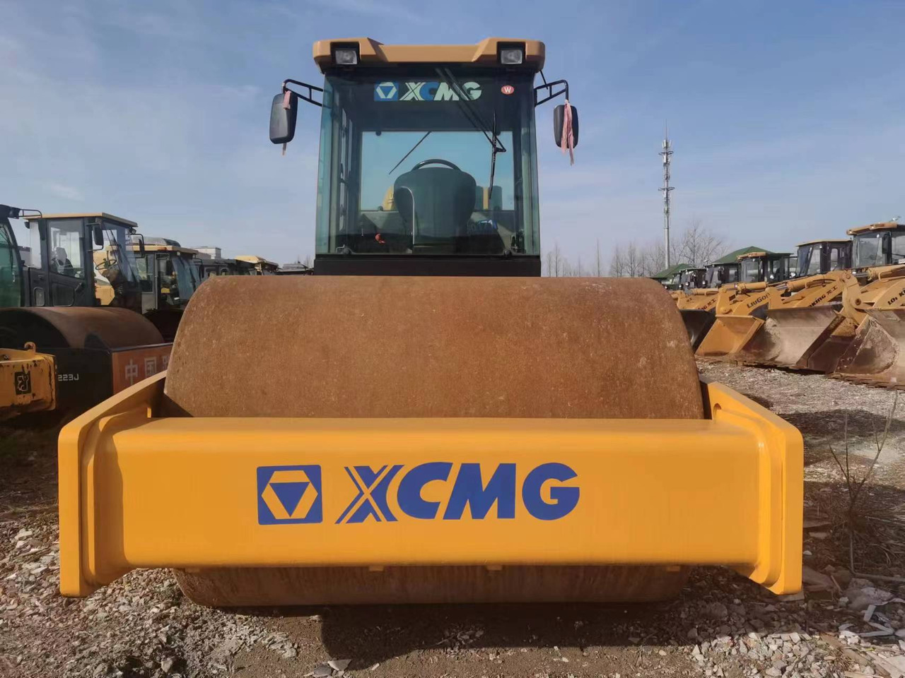 XCMG XS-263J - مدماج: صور 2 XCMG XS-263J - مدماج: صور 2