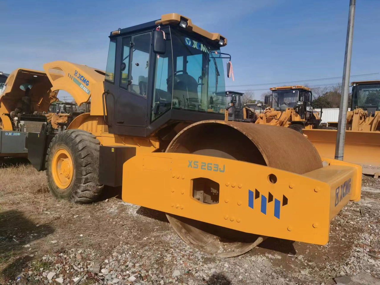 XCMG XS-263J - مدماج: صور 1 XCMG XS-263J - مدماج: صور 1