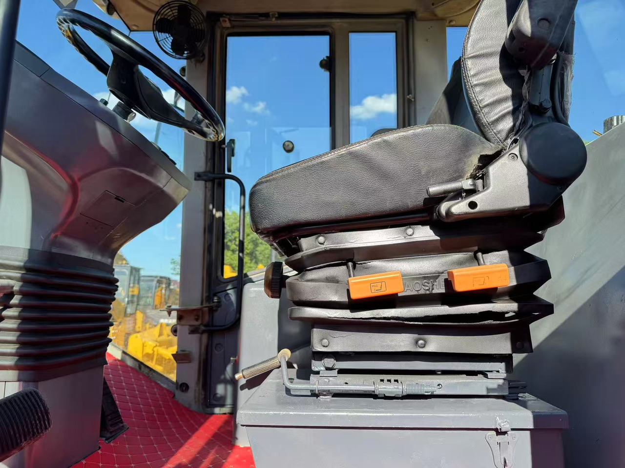 XCMG XS163J - مدحلة الأسفلت: صور 4 XCMG XS163J - مدحلة الأسفلت: صور 4