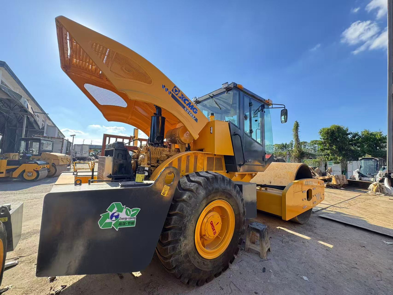 XCMG XS163J - مدحلة الأسفلت: صور 3 XCMG XS163J - مدحلة الأسفلت: صور 3