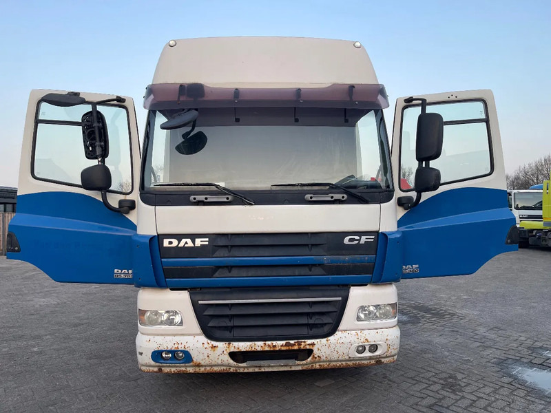 DAF CF 85 Tractor unit - شاحنة جرار: صور 3 DAF CF 85 Tractor unit - شاحنة جرار: صور 3