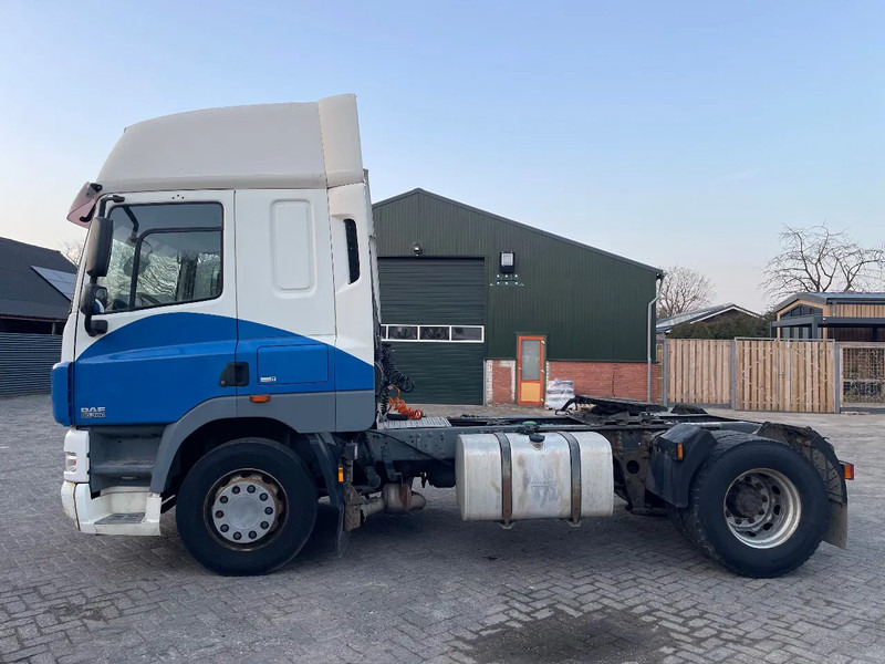 DAF CF 85 Tractor unit - شاحنة جرار: صور 4 DAF CF 85 Tractor unit - شاحنة جرار: صور 4