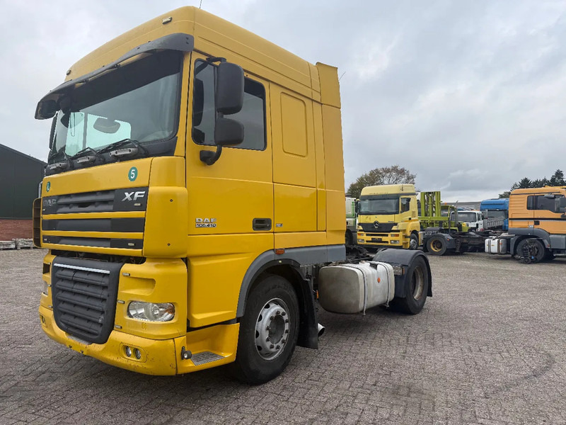 DAF XF 105.410 Tractor unit - شاحنة جرار: صور 3 DAF XF 105.410 Tractor unit - شاحنة جرار: صور 3