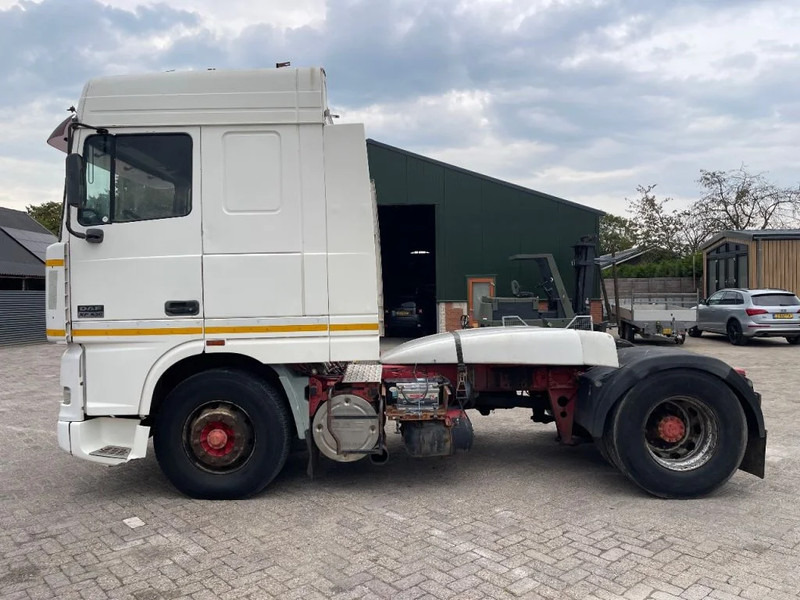 DAF XF 95.430 Tractor unit - شاحنة جرار: صور 5 DAF XF 95.430 Tractor unit - شاحنة جرار: صور 5