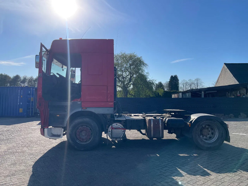 DAF XF 95.430 Tractor - شاحنة جرار: صور 4 DAF XF 95.430 Tractor - شاحنة جرار: صور 4