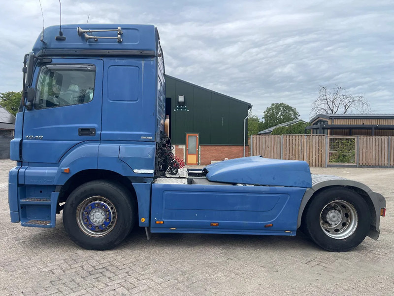 Mercedes-Benz Axor 1840 Tractor unit - شاحنة جرار: صور 4 Mercedes-Benz Axor 1840 Tractor unit - شاحنة جرار: صور 4