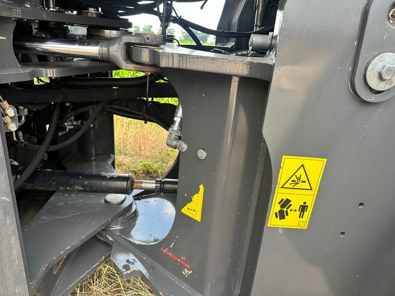 اللودر بعجل Case 721G: صور 12 اللودر بعجل Case 721G: صور 12