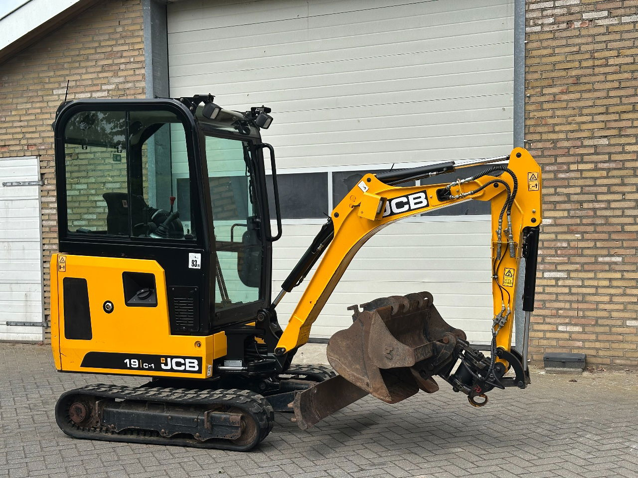 JCB 19 c1 - حفارة مصغرة: صور 5 JCB 19 c1 - حفارة مصغرة: صور 5