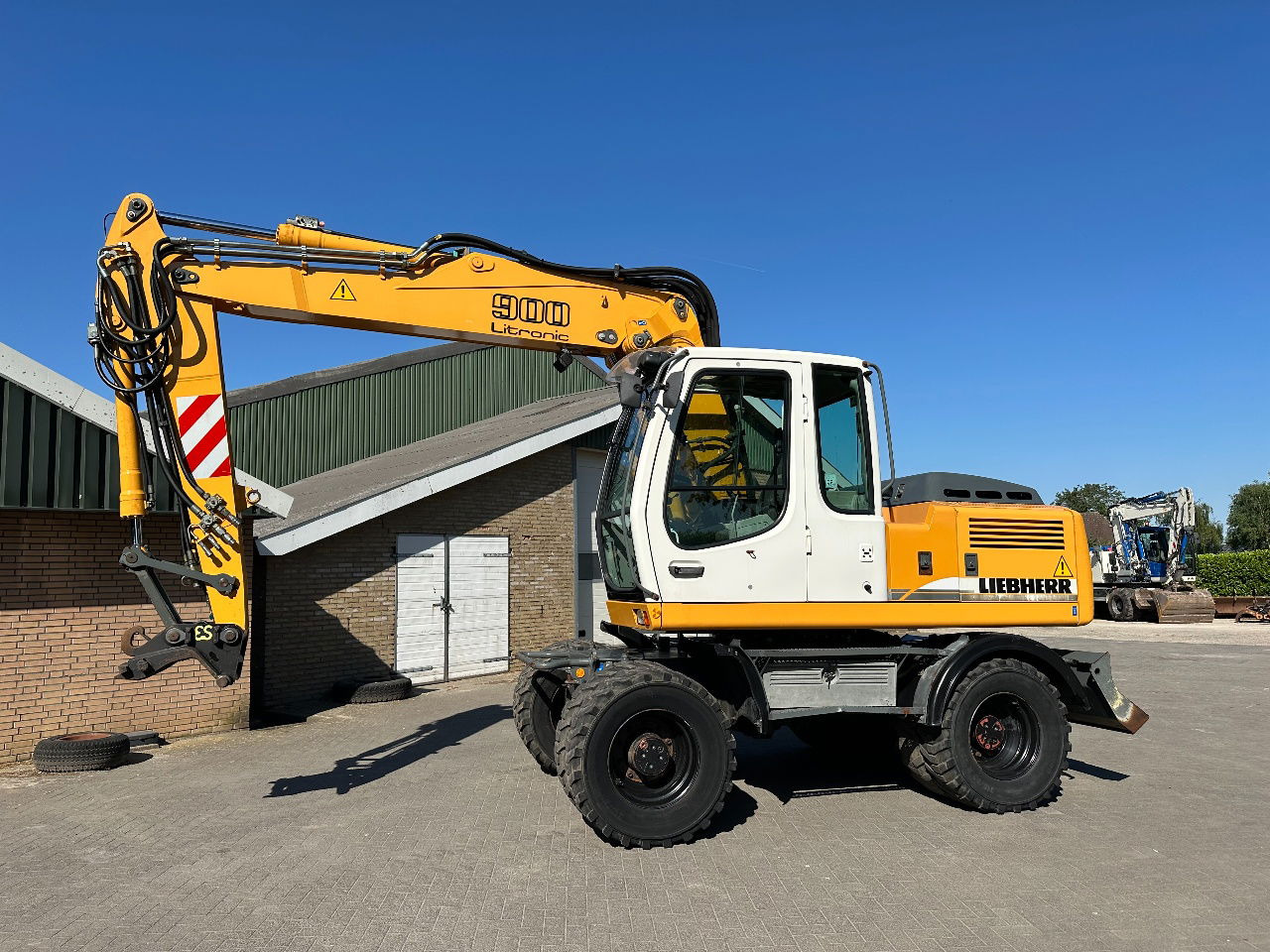Liebherr A900C - حفارة على عجلات: صور 1 Liebherr A900C - حفارة على عجلات: صور 1