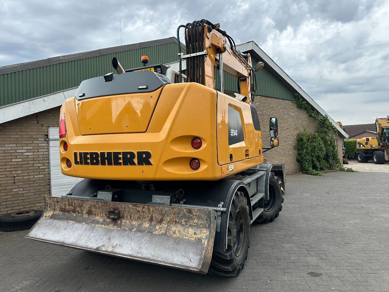 Liebherr A914 - حفارة على عجلات: صور 5 Liebherr A914 - حفارة على عجلات: صور 5