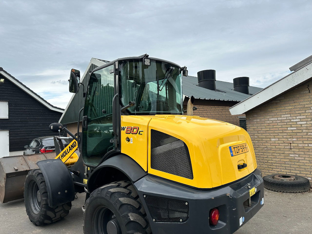 New Holland W80C - اللودر بعجل: صور 5 New Holland W80C - اللودر بعجل: صور 5