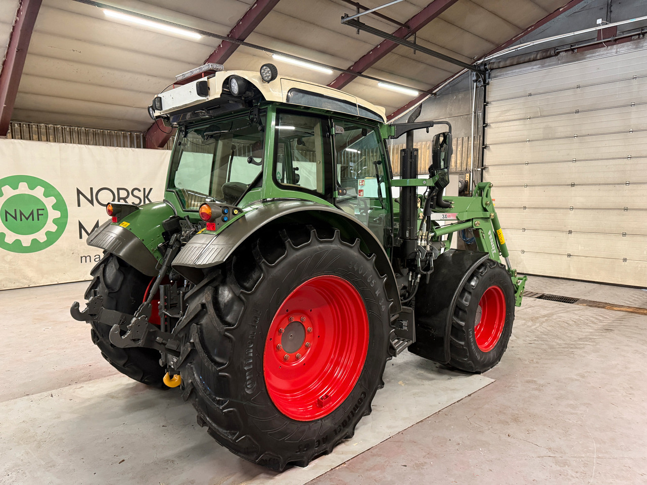 Fendt 211 Vario TMS - جرار: صور 5 Fendt 211 Vario TMS - جرار: صور 5