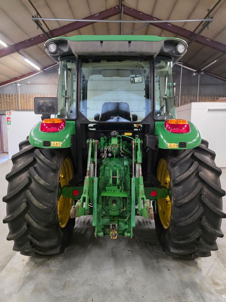 John Deere 5720 - جرار: صور 3 John Deere 5720 - جرار: صور 3