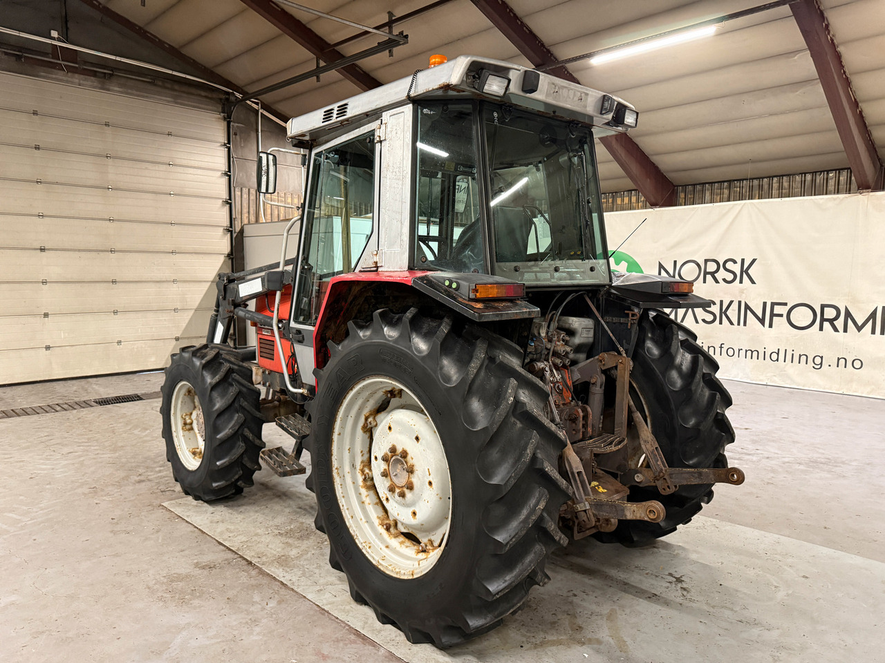 Massey Ferguson 3050 - جرار: صور 3 Massey Ferguson 3050 - جرار: صور 3