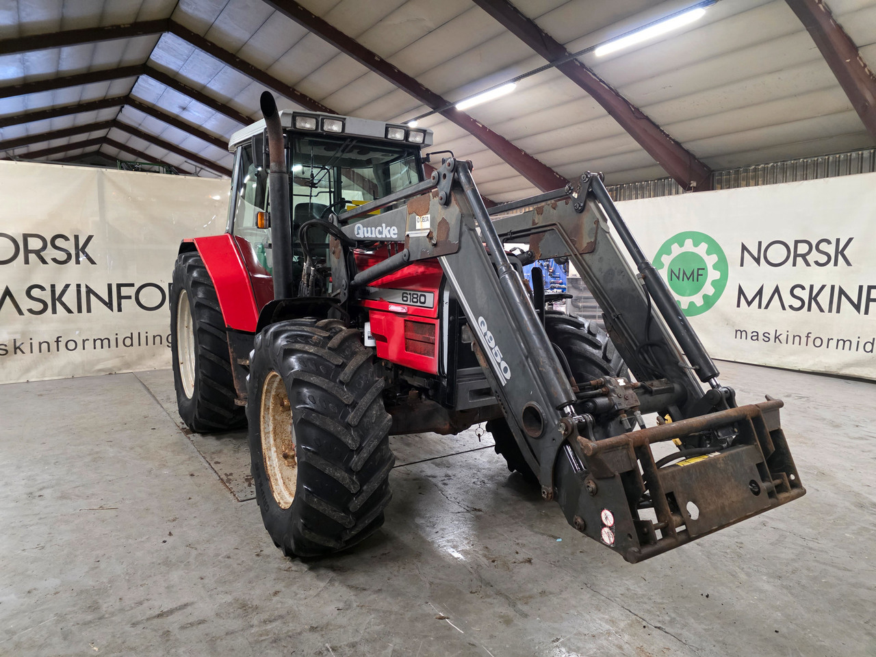 جرار Massey Ferguson 6180: صور 7