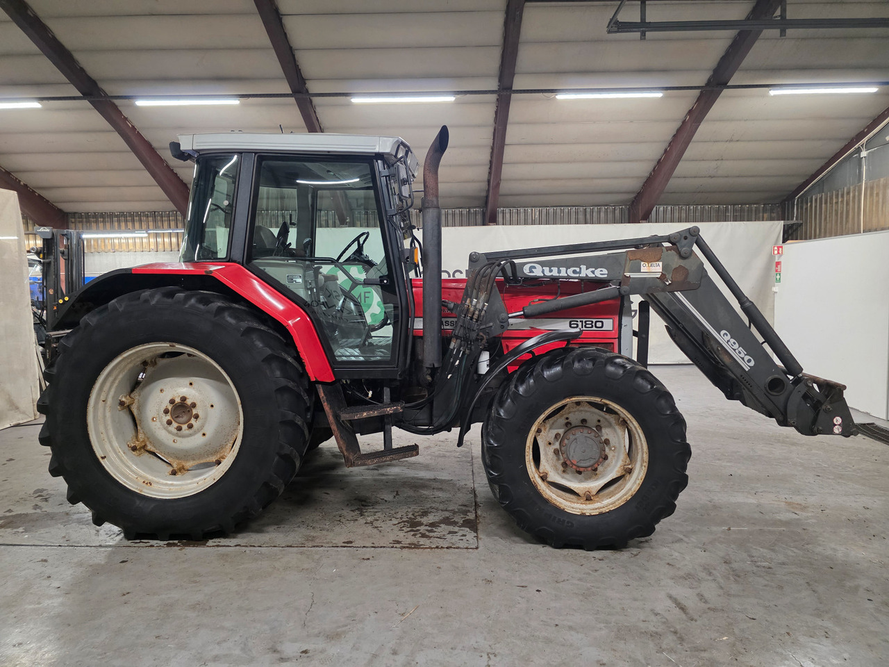 جرار Massey Ferguson 6180: صور 6