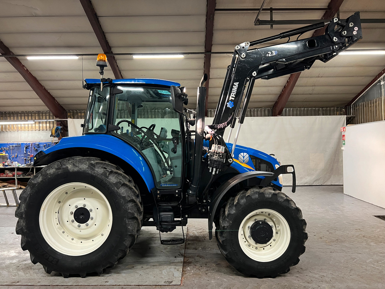 New Holland T5.115 #Kun 2192 Timer# 1 Eier# - جرار: صور 4 New Holland T5.115 #Kun 2192 Timer# 1 Eier# - جرار: صور 4