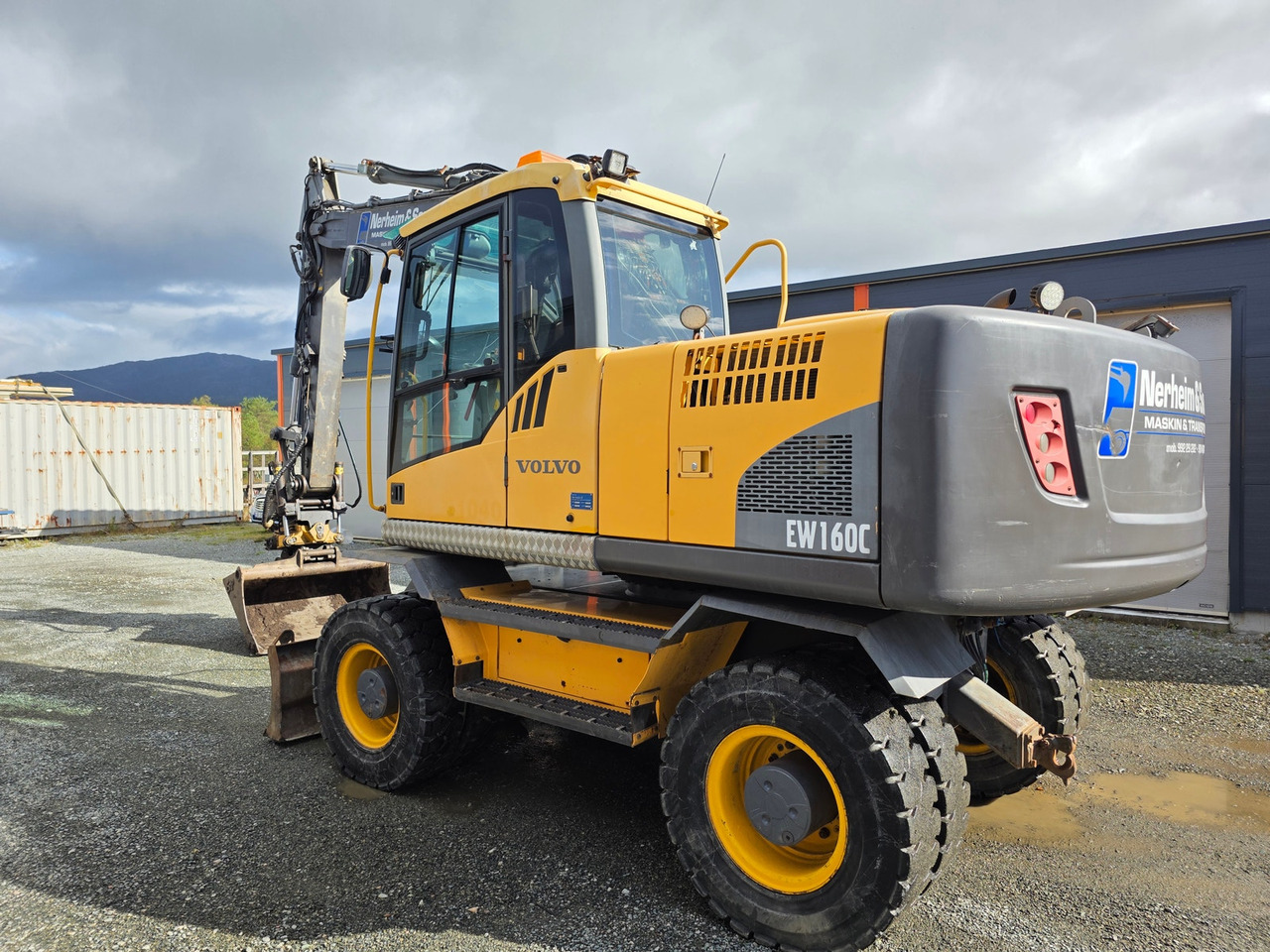 Volvo EW160C - حفارة على عجلات: صور 1 Volvo EW160C - حفارة على عجلات: صور 1