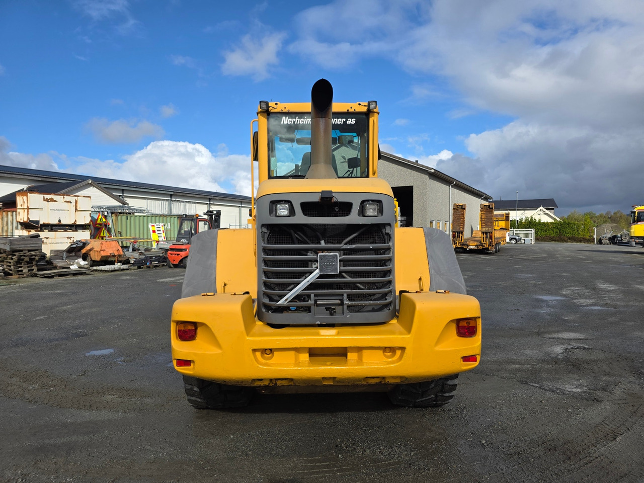 Volvo L90E - اللودر بعجل: صور 3 Volvo L90E - اللودر بعجل: صور 3