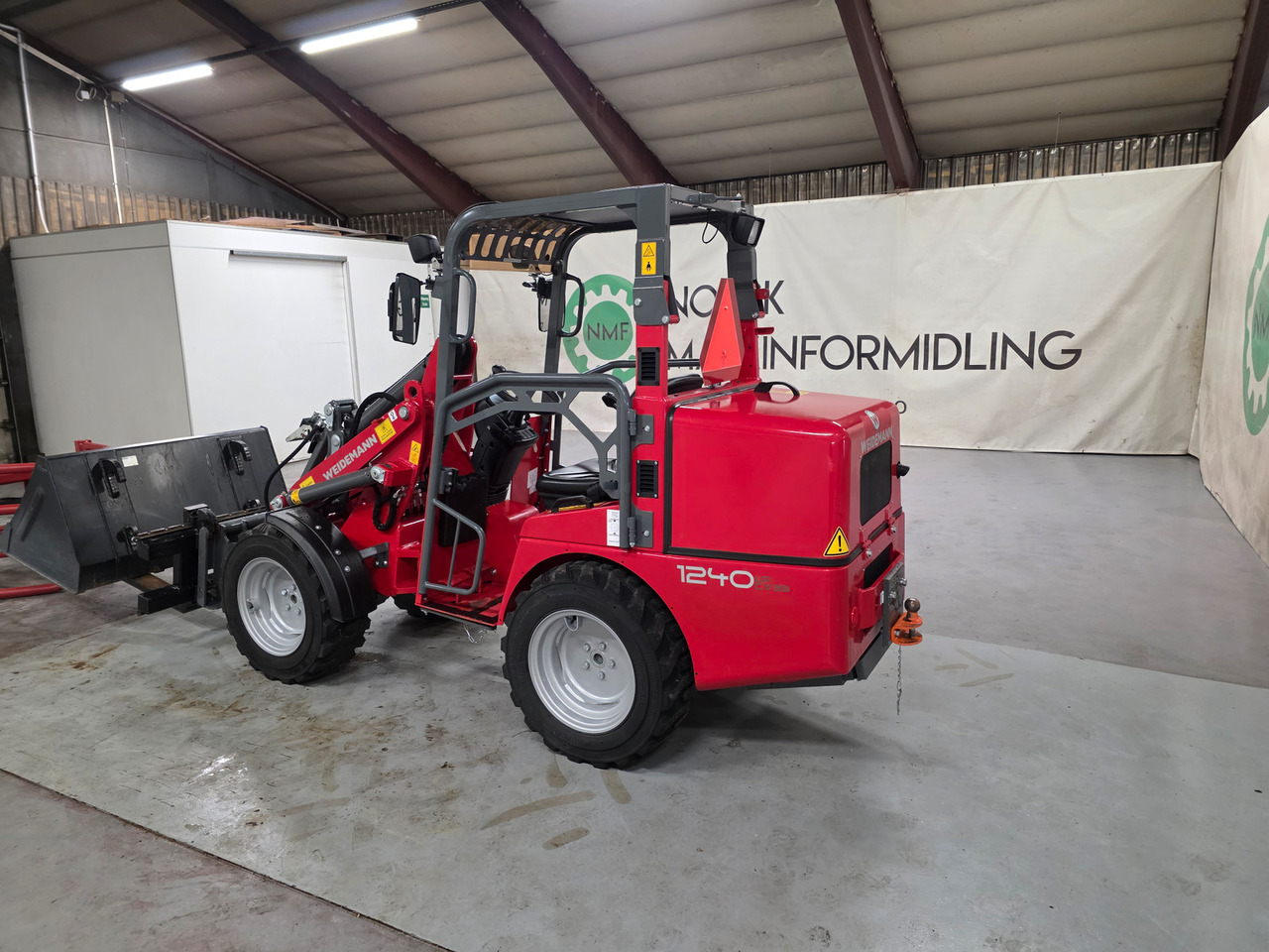 Weidemann 1240CX LP - اللودر بعجل: صور 3 Weidemann 1240CX LP - اللودر بعجل: صور 3
