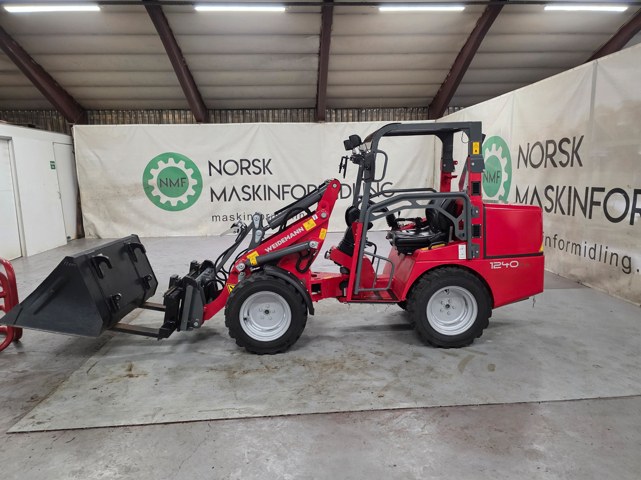 Weidemann 1240CX LP - اللودر بعجل: صور 2 Weidemann 1240CX LP - اللودر بعجل: صور 2