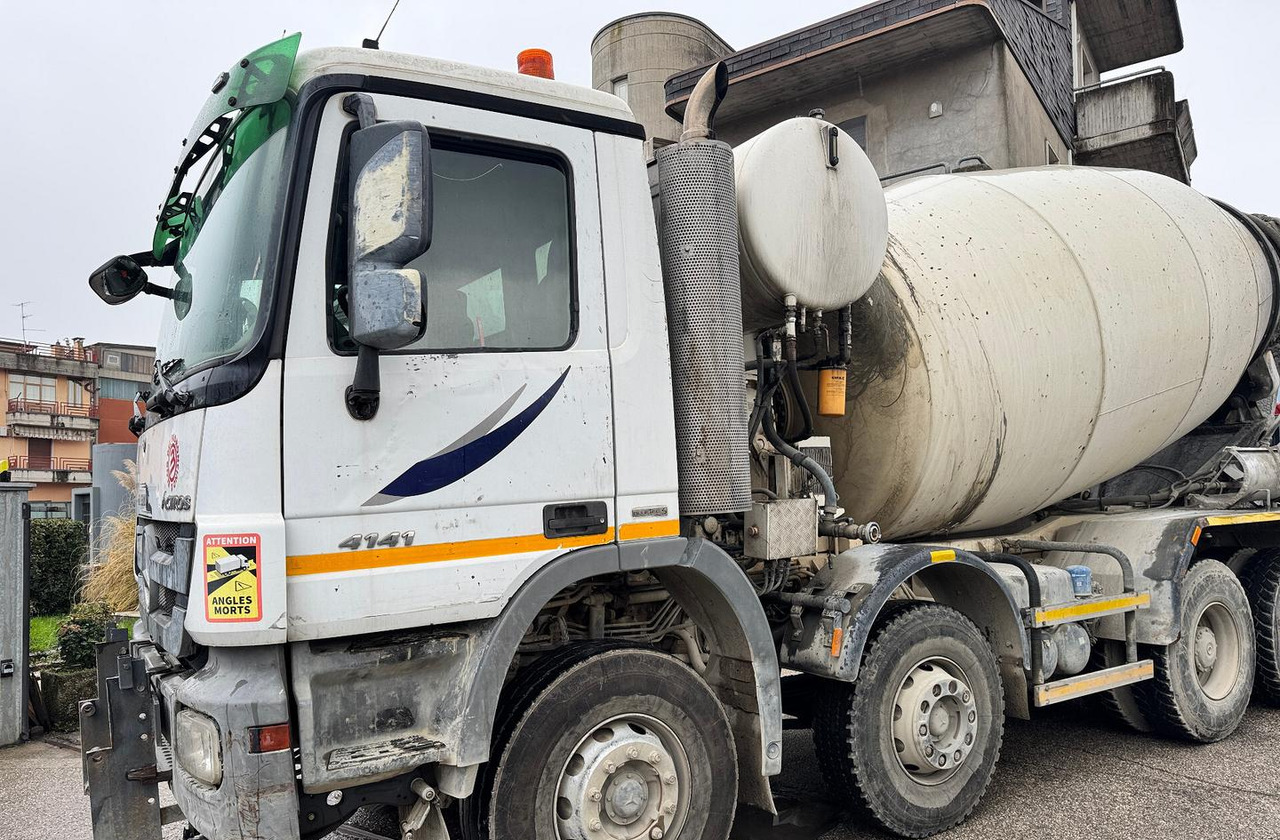 Autobetoniera Armec PHY120 su telaio Mercedes-Benz - أخرى: صور 3 Autobetoniera Armec PHY120 su telaio Mercedes-Benz - أخرى: صور 3