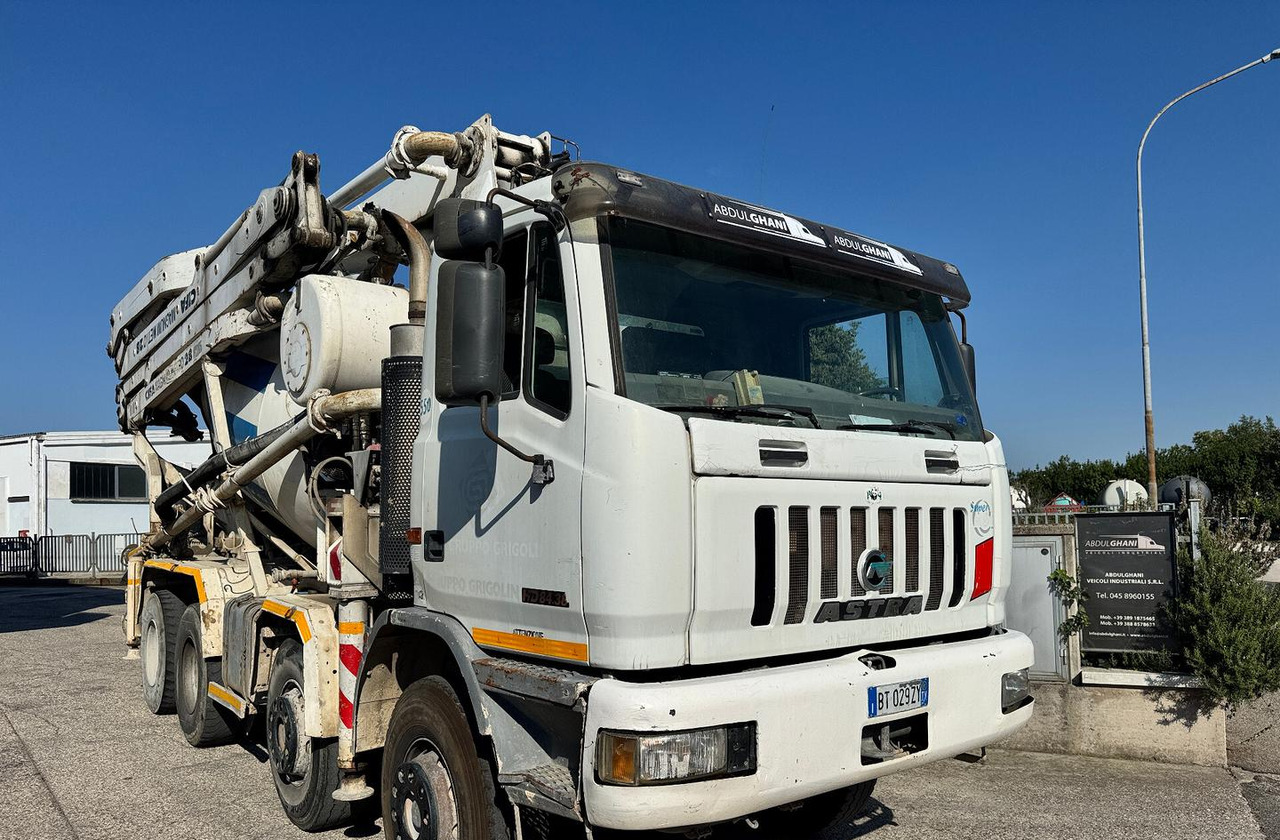 Betonpompa CIFA ASTRA HD84.38 - 2003 - خلاطة مع مضخة: صور 3 Betonpompa CIFA ASTRA HD84.38 - 2003 - خلاطة مع مضخة: صور 3