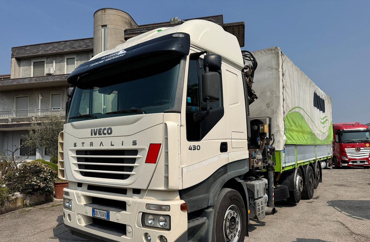 IVECO 430 - 4 ASSI STRADALE CON GRU - شاحنة ستارة: صور 1 IVECO 430 - 4 ASSI STRADALE CON GRU - شاحنة ستارة: صور 1