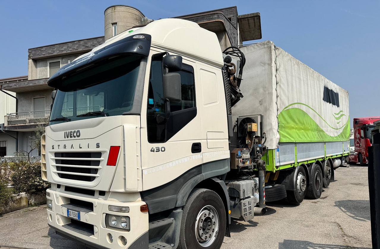 IVECO 430 - 4 ASSI STRADALE CON GRU - شاحنة ستارة: صور 5 IVECO 430 - 4 ASSI STRADALE CON GRU - شاحنة ستارة: صور 5
