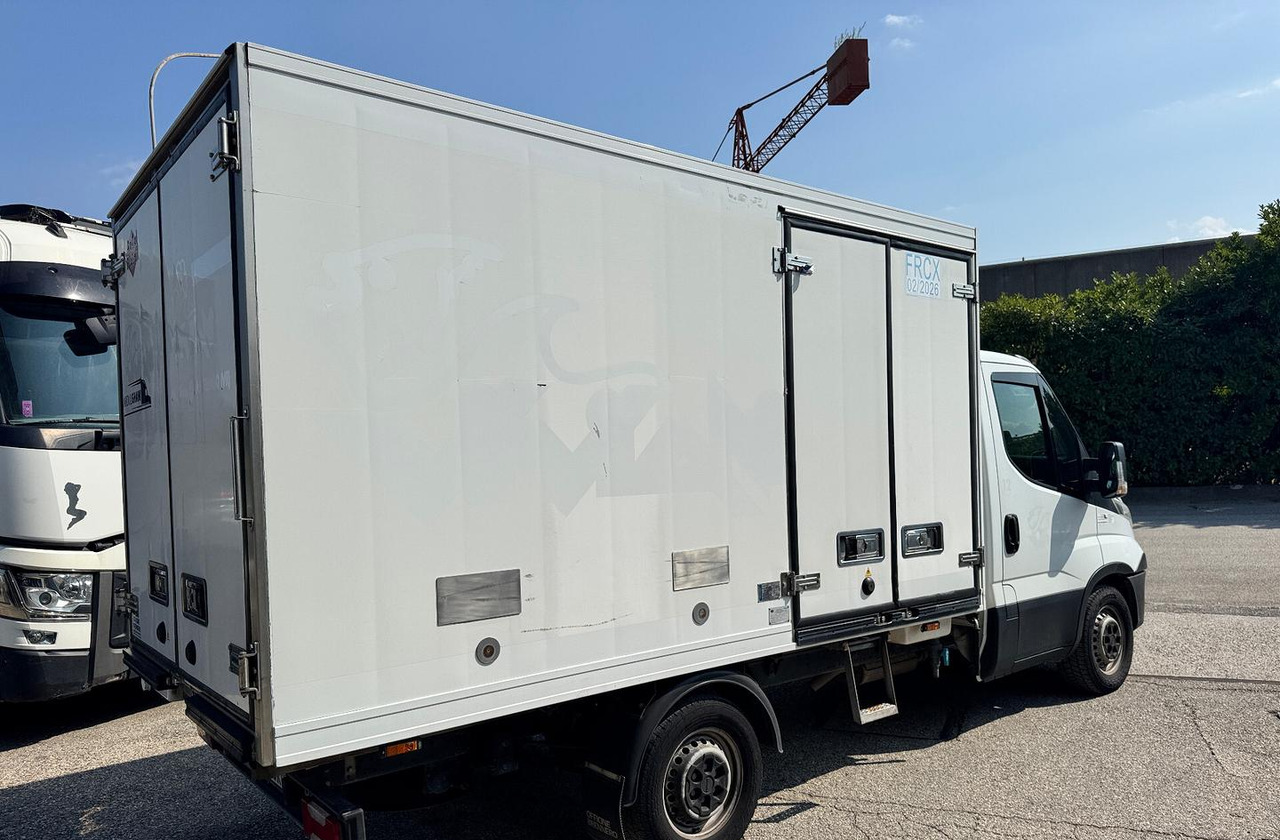 IVECO DAILY 35S15 - FRIGO FRC - PATENTE B - الشاحنات الصغيرة المبردة: صور 3 IVECO DAILY 35S15 - FRIGO FRC - PATENTE B - الشاحنات الصغيرة المبردة: صور 3
